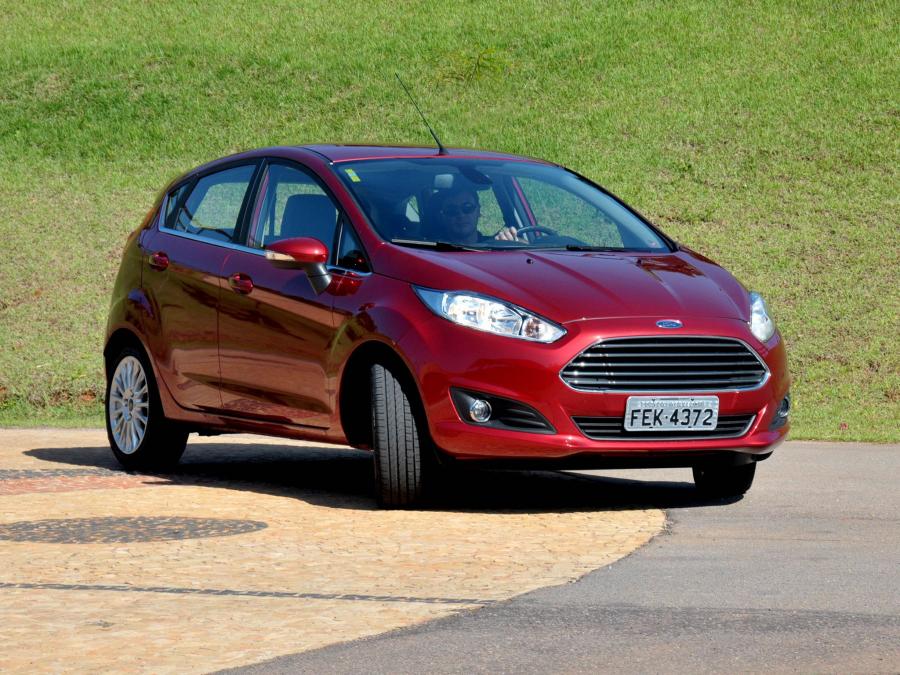  Ford Fiesta 5-Door 2013 года  (BR) (фото 22 из 30)